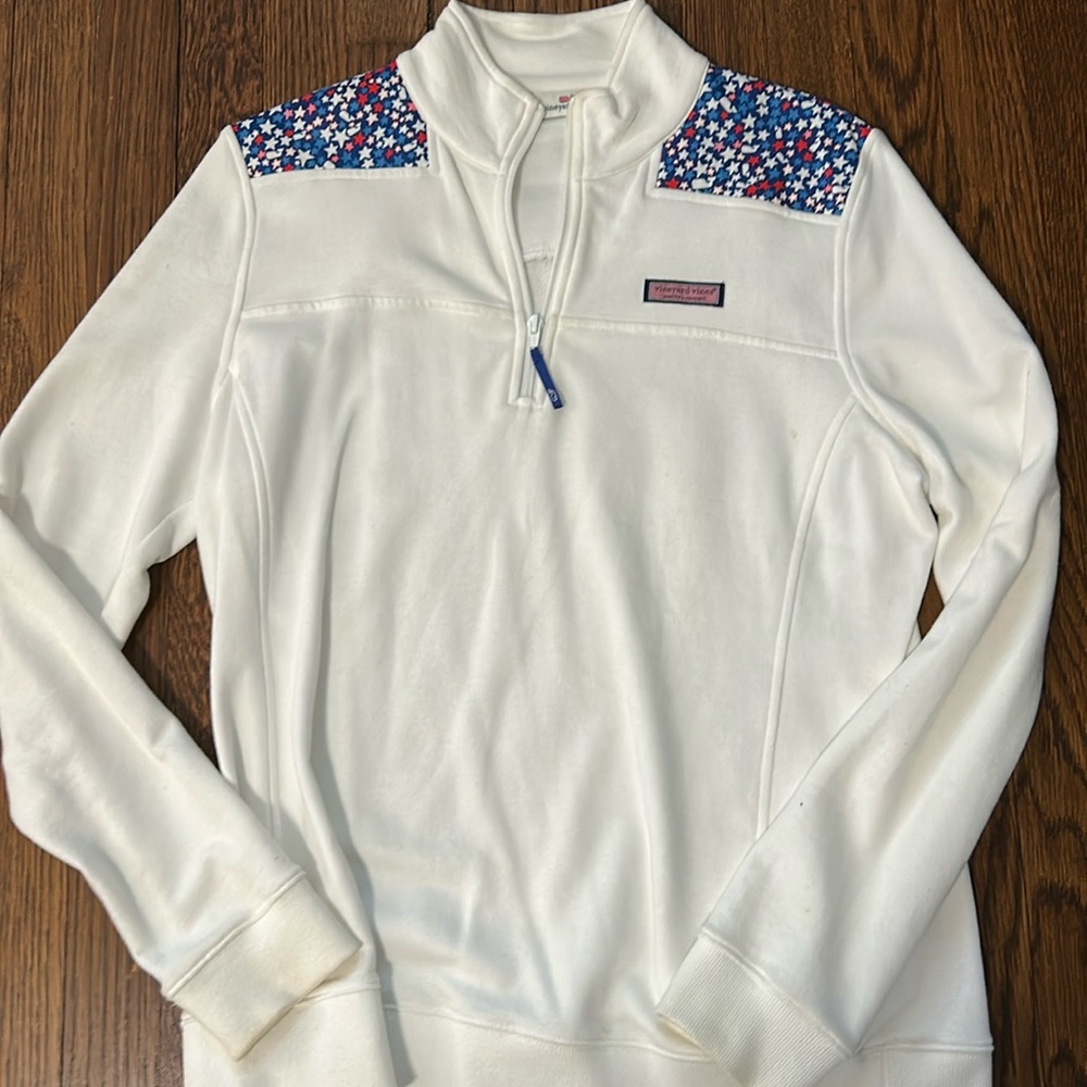 Vineyard vines women’s white shep shirt with stars.  Patriotic.